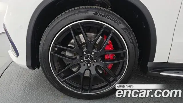 Mercedes-Benz GLE-Class 2019 — Photo 25/35
