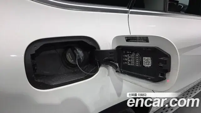 Mercedes-Benz GLE-Class 2019 — Photo 28/35
