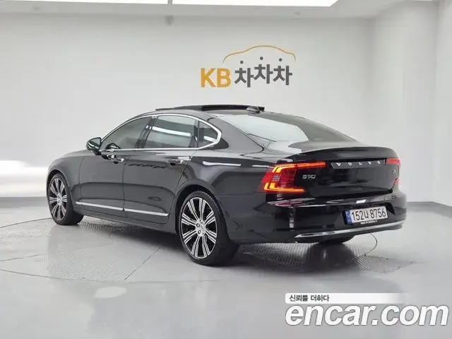 Volvo S90 2022 — Фото 2/18
