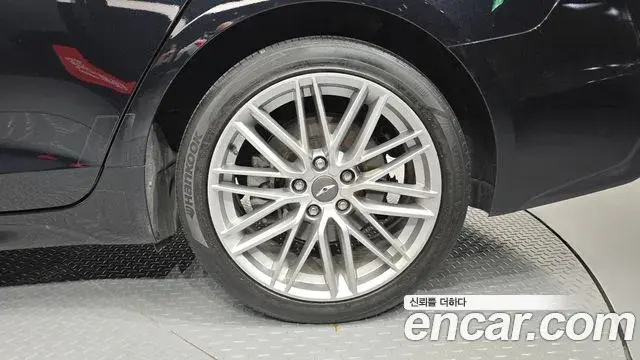 Genesis G70 2019 — Photo 21/32