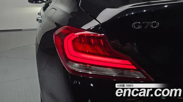 Genesis G70 2019 — Photo 2/32