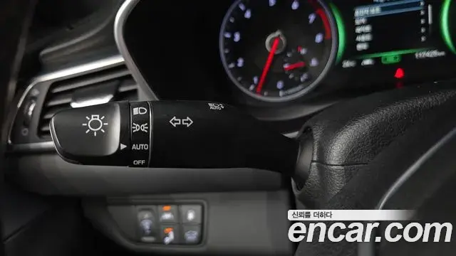 Genesis G70 2019 — Photo 31/32
