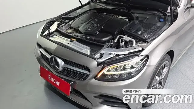Mercedes-Benz C-Class 2019 — Фото 6/20