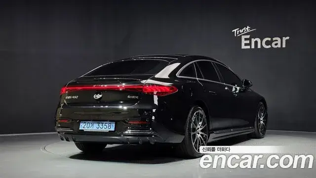 Mercedes-Benz EQS 2022 — Photo 8/38