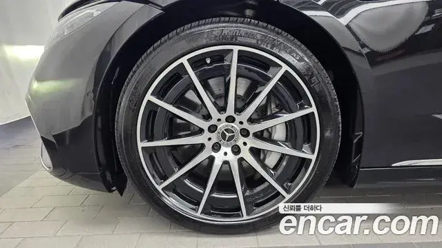 Mercedes-Benz EQS 2022 — Photo 10/38