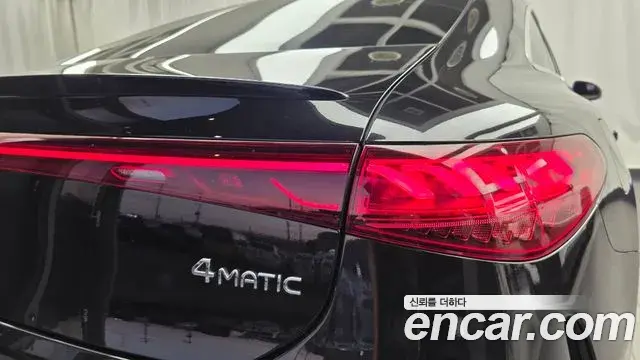 Mercedes-Benz EQS 2022 — Photo 15/38