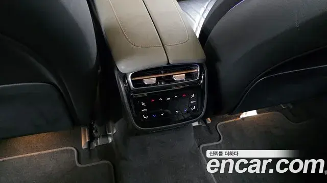 Mercedes-Benz EQS 2022 — Photo 30/38