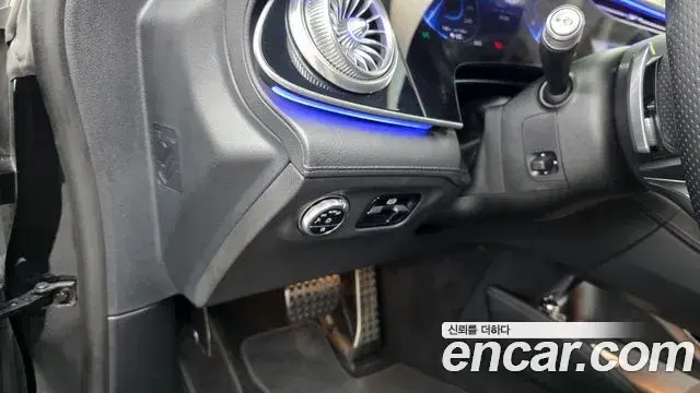 Mercedes-Benz EQS 2022 — Photo 14/38