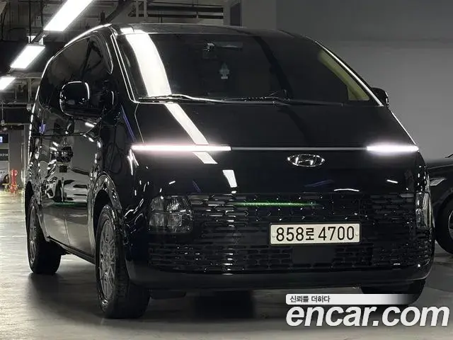 Hyundai Staria 2023 — Фото 2/20