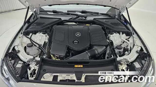 Mercedes-Benz E-Class 2026 — Photo 5/20