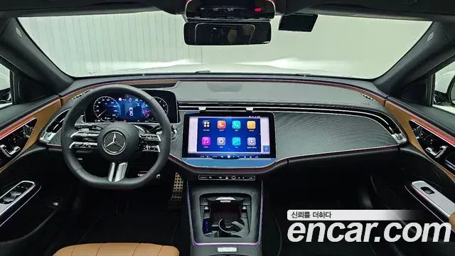 Mercedes-Benz E-Class 2026 — Photo 10/20