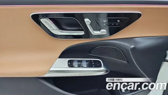 Mercedes-Benz E-Class 2026 — Photo 15/20