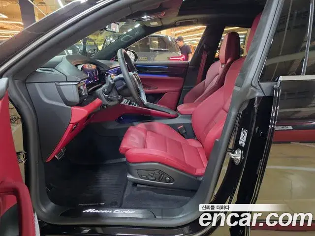 Porsche Macan EV 2026 — ფოტო 17/20