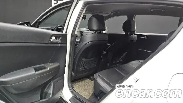 Kia Sportage The Bold 2019 — Photo 24/30