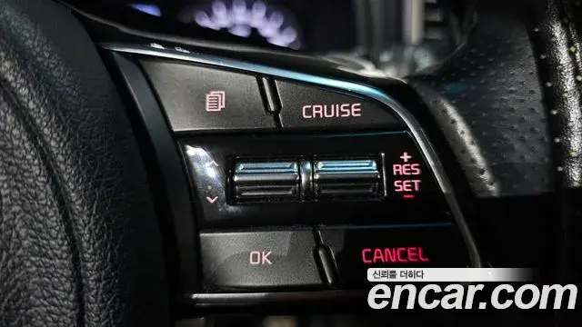 Kia Sportage The Bold 2019 — Photo 9/30
