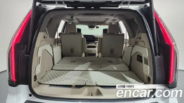 Cadillac Escalade 2022 — Photo 4/37