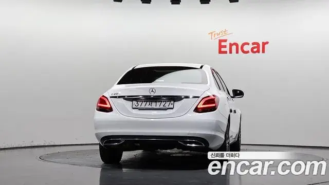 Mercedes-Benz C-Class 2020 — Фото 4/20