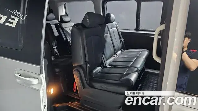 Hyundai Staria 2023 — Photo 11/20