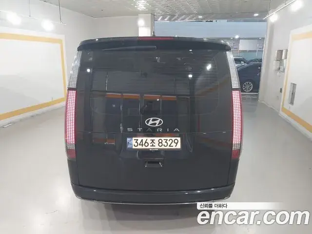 Hyundai Staria 2022 — Фото 3/20