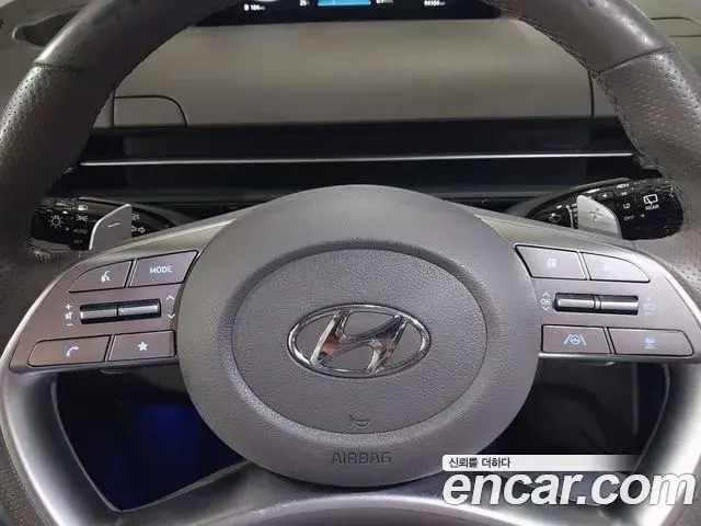 Hyundai Staria 2022 — Фото 6/20