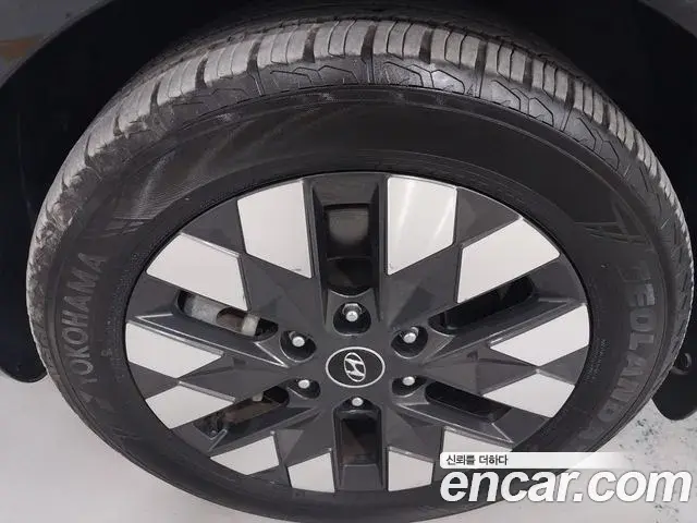 Hyundai Staria 2022 — Фото 18/20