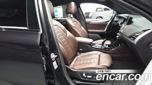 BMW X4 2021 — Фото 11/20