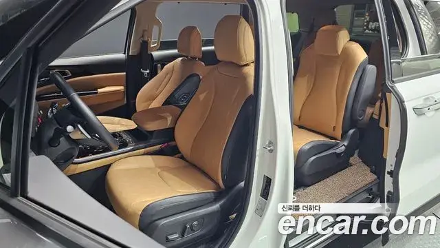 Kia Carnival 2022 — Фото 10/20