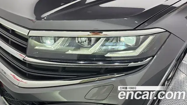 Volkswagen Touareg 2024 — Şəkil 23/50