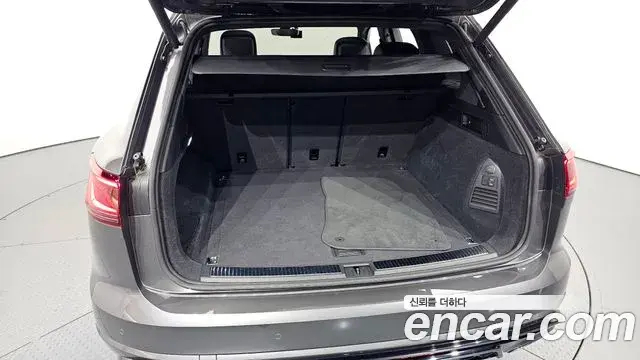 Volkswagen Touareg 2024 — Şəkil 50/50