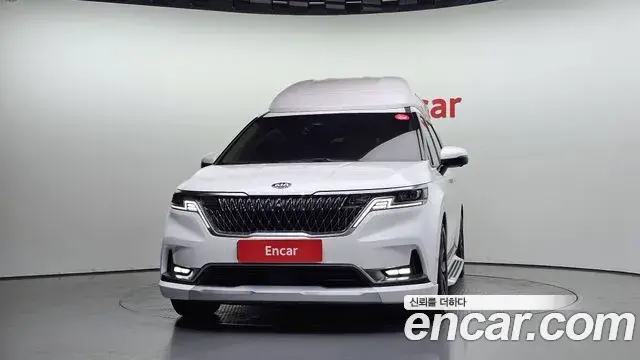 Kia Carnival 2021 — Фото 3/20
