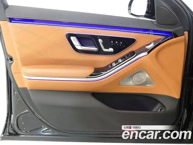 Mercedes-Benz S-Class 2023 — ფოტო 13/20
