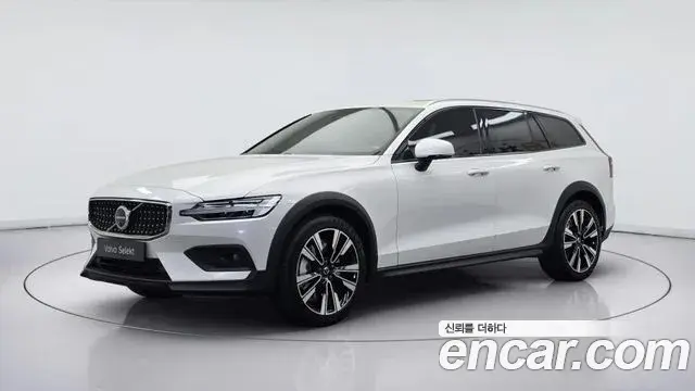 Volvo V60 Cross Country 2025 — Photo 6/20