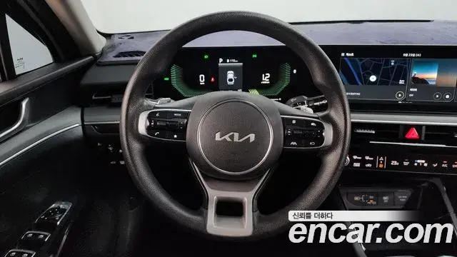Kia K5 2024 — Фото 12/20