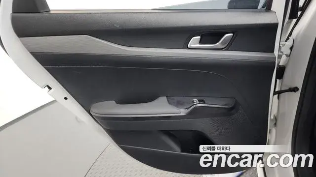 Kia K5 2024 — Photo 13/32