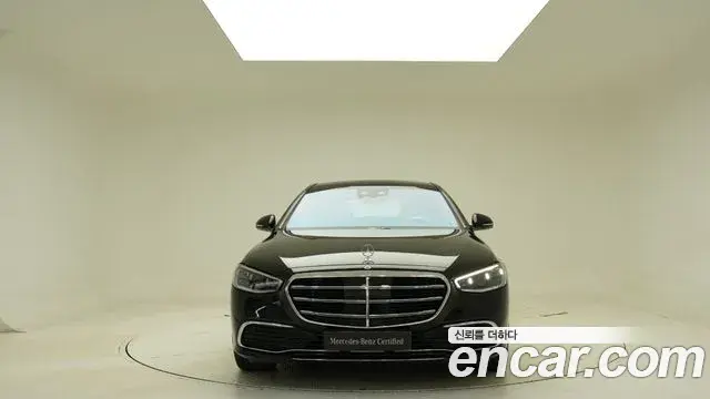 Mercedes-Benz S-Class 2025 — Фото 2/19