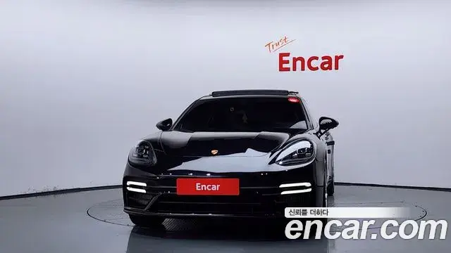 Porsche Panamera 2021 — Фото 3/20