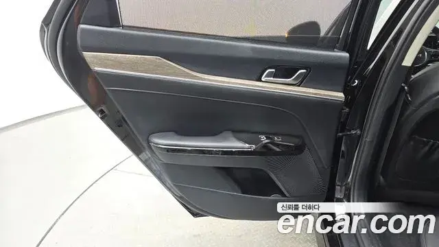 Kia K5 2023 — Photo 31/38