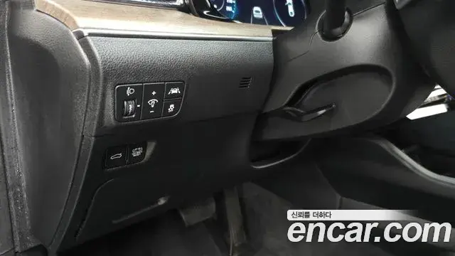 Kia K5 2023 — Photo 25/38