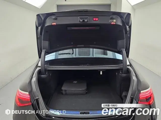 Mercedes-Benz S-Class 2023 — Фото 19/20