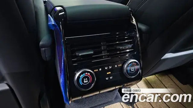 Land Rover Range Rover Sport 2026 — Şəkil 37/42