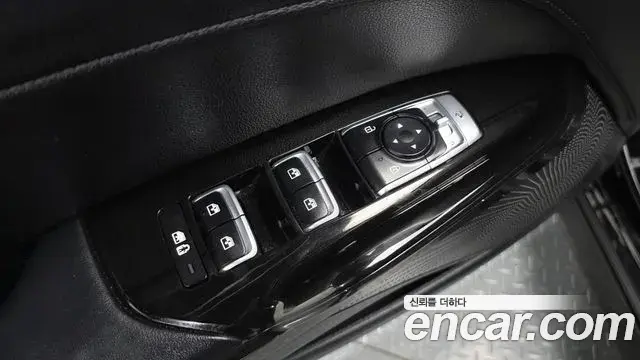 Kia K5 2022 — Фото 18/20