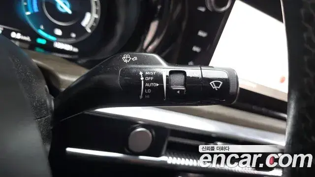 Kia K5 2022 — Photo 9/35