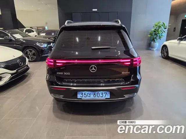 Mercedes-Benz EQB 2025 — Şəkil 14/20
