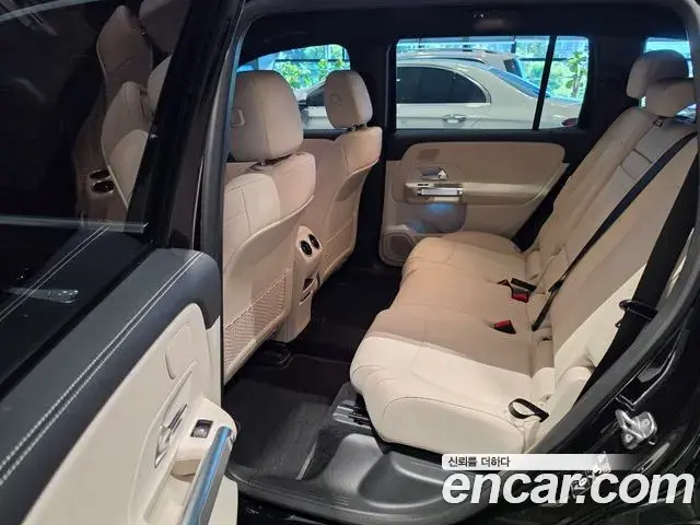 Mercedes-Benz EQB 2025 — Şəkil 15/20
