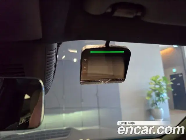Mercedes-Benz EQB 2025 — Şəkil 17/20