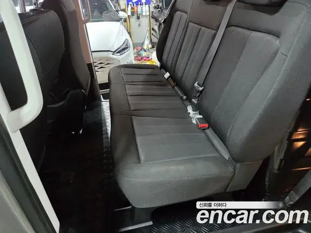 Hyundai Staria 2022 — Photo 14/20