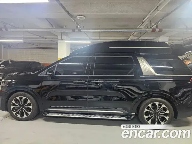 Kia Carnival 2023 — Photo 3/20