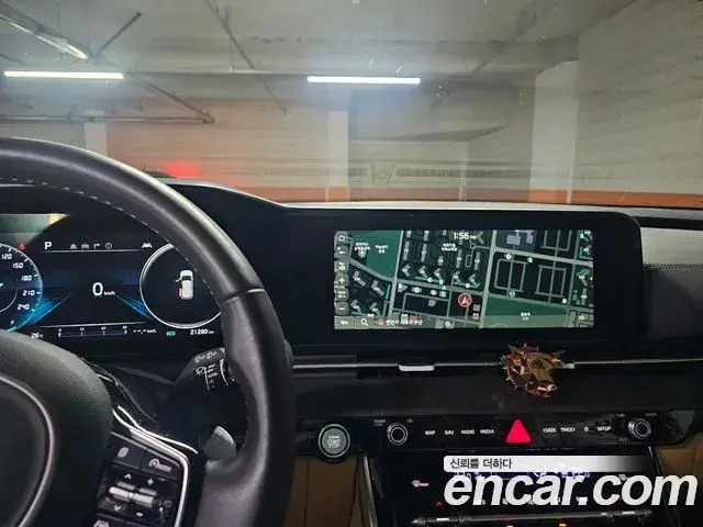 Kia Carnival 2023 — Photo 12/20