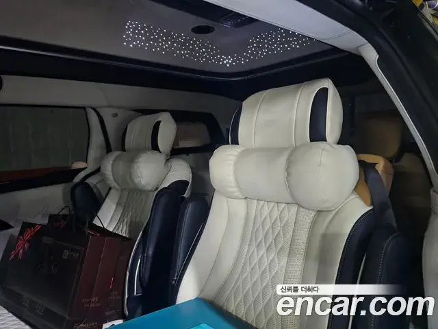 Kia Carnival 2023 — Photo 16/20