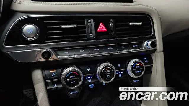 Genesis G70 2021 — Şəkil 28/35